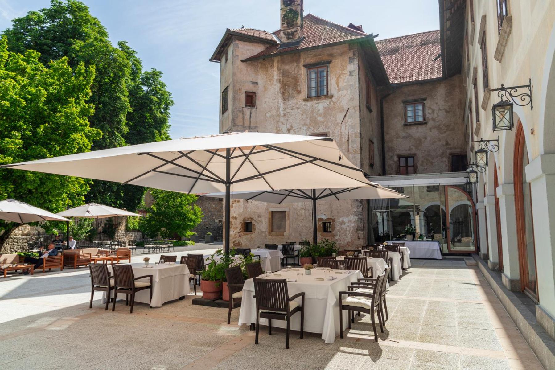 Hotel Grad Otocec - Relais Chateaux Buitenkant foto